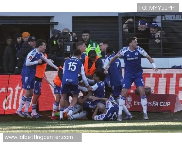 足总杯惊现冷门里昂力克马竞引发全场震动