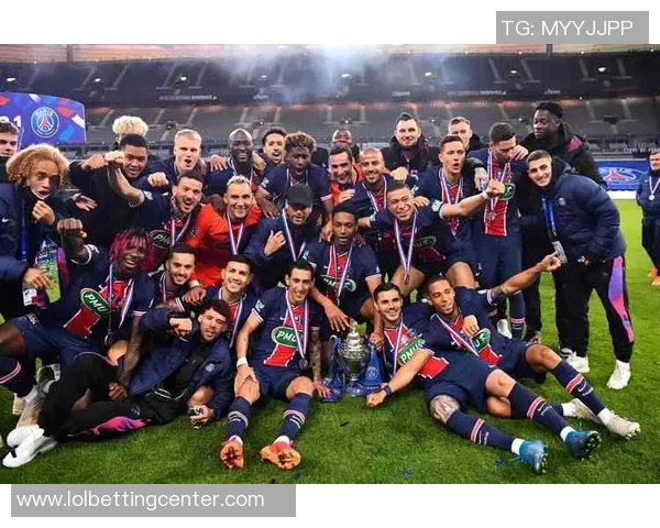 欧冠激战巴萨险胜阿森纳乌龙球成比赛转折点引发转会热议