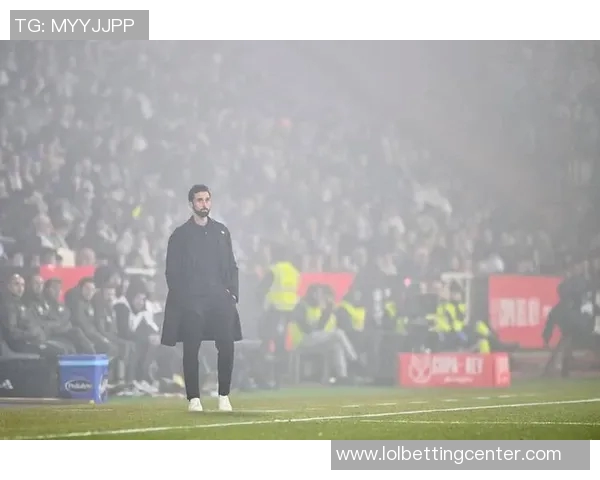 那不勒斯小胜拜仁晋级国王杯神扑瞬间点燃全场激情与转会传闻