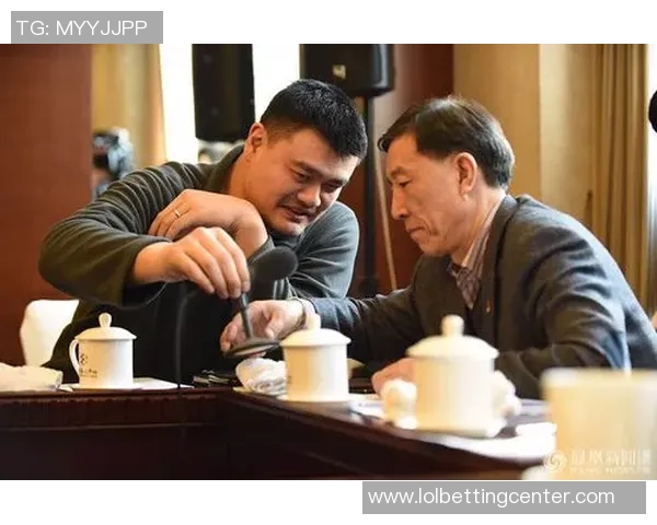 政协采访姚明探讨体育发展与青少年成长的深度对话