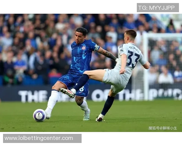 欧联杯精彩对决切尔西强势击败马竞全场沸腾