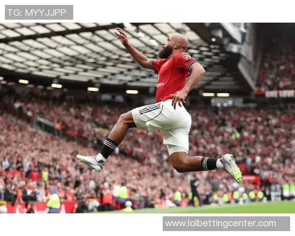 西甲激战曼联大胜拜仁全场沸腾瞬间回顾与深度解析