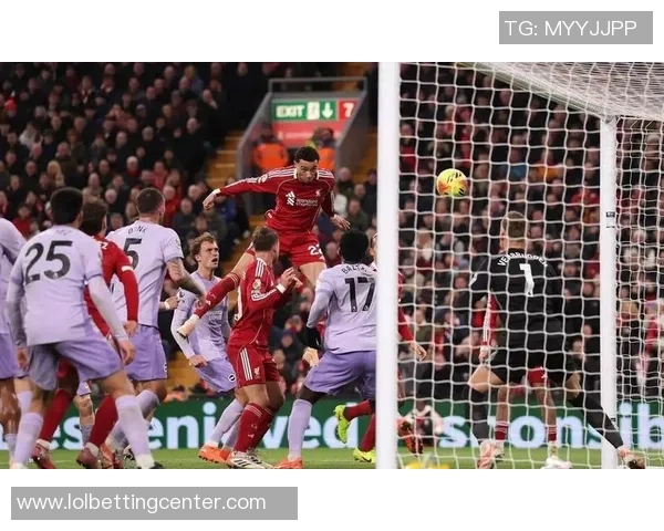 足总杯惊现冷门利物浦与里昂战平红牌事件引发全场热议