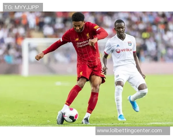 友谊赛精彩回顾:里昂逆转波尔图帽子戏法点燃全场激情 友谊赛精彩回顾:里昂逆转波尔图帽子戏法点燃全场激情