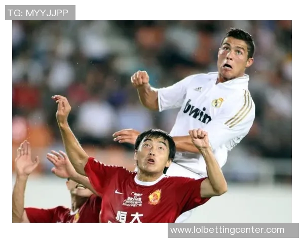 中超精彩对决尤文图斯大胜切尔西4比0补时进球点燃全场激情