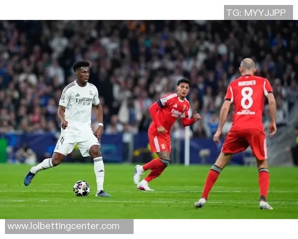 世界杯激战本菲卡大胜热刺红牌争议引发全场热议分析